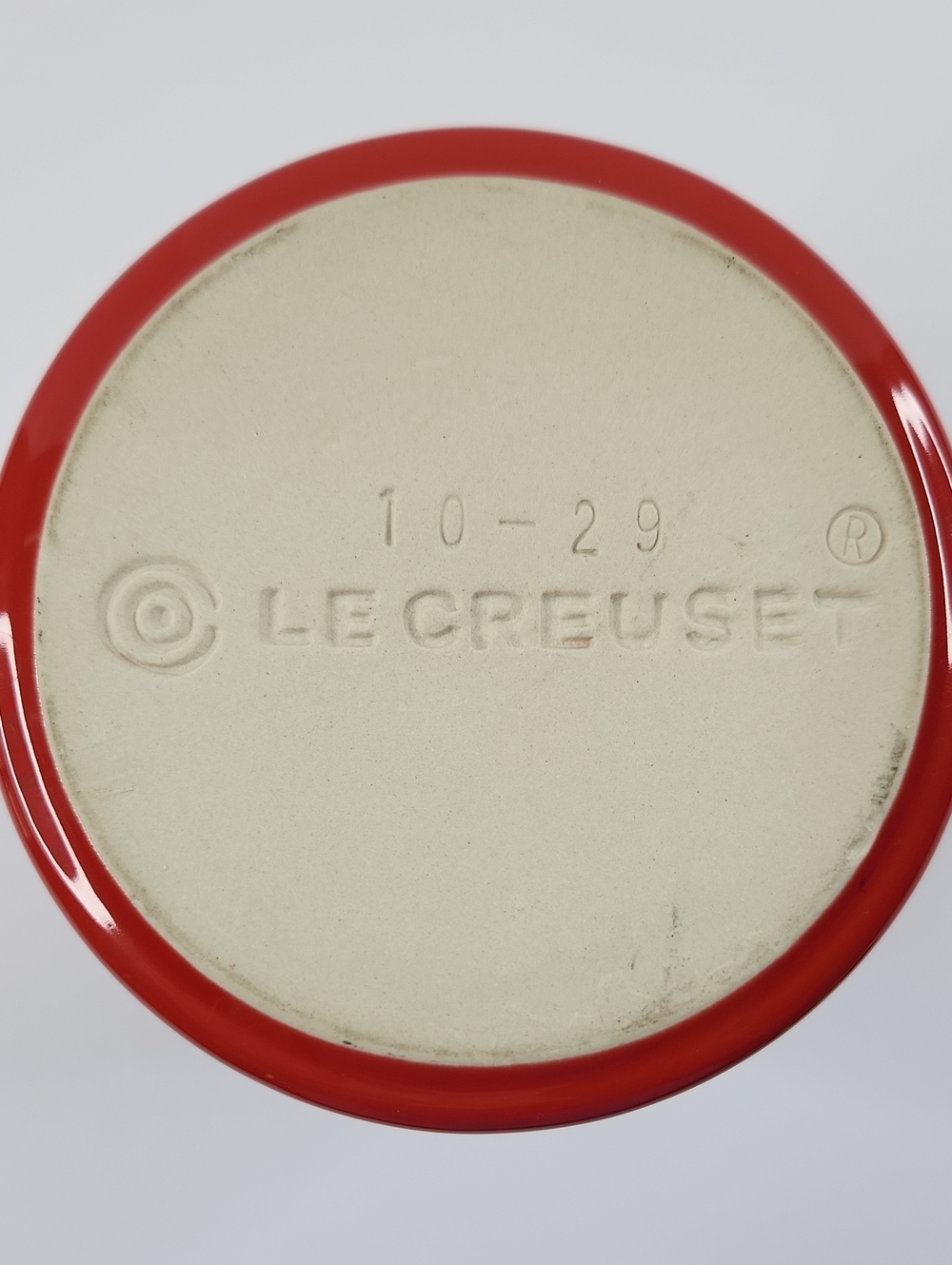 Le Creuset Red Utensil Crock - Picture 4 of 6